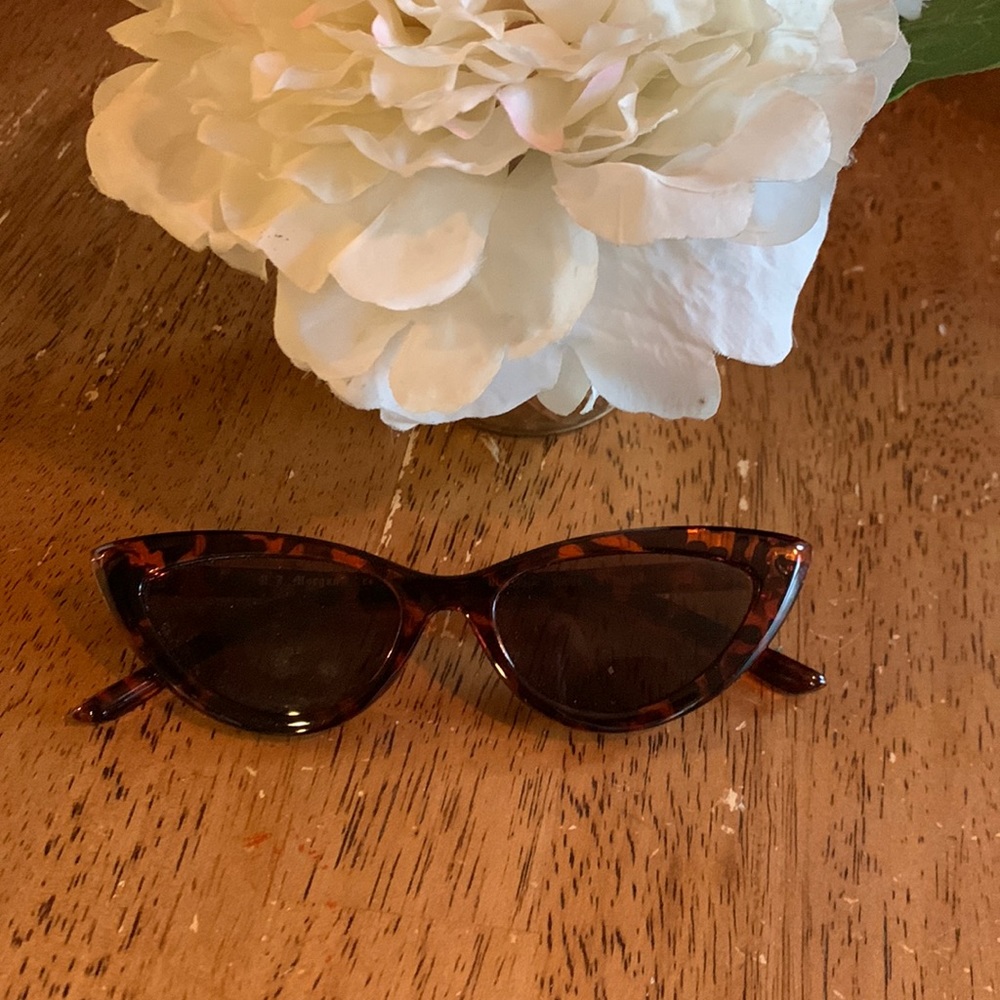 A. J. Morgan Tortoiseshell Cat Eye Sunglasses
